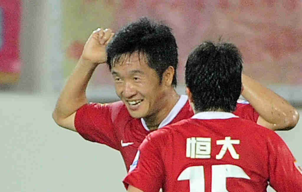 国内媒体：前恒大中场李岩试训中乙球队，曾为广州球队效能14年