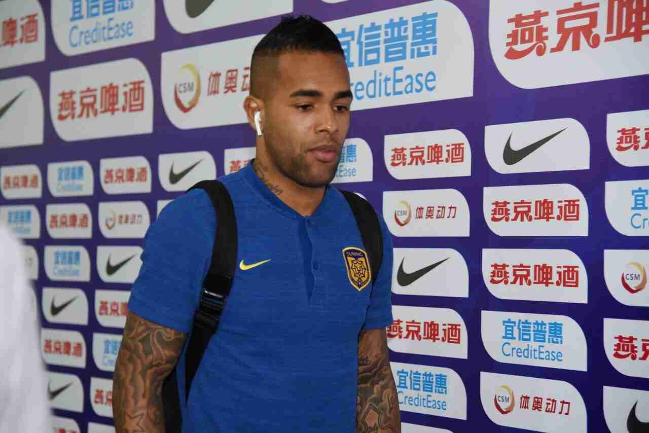 记者：若能归化特谢拉，他持续留在中国踢球不会再有任何阻止