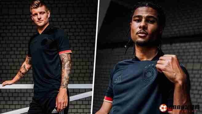 德国队球衣全新推出：以黑色为主色