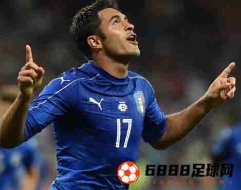 意大利vs乌拉圭以3-0战胜，德罗西得分锁定胜局