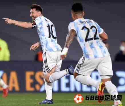 世预赛阿根廷3-0轻取乌拉圭，梅西破门锁定胜利