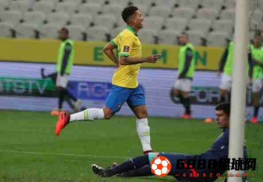 巴西vs乌拉圭比赛前瞻：菲尔米诺成为关键性人物